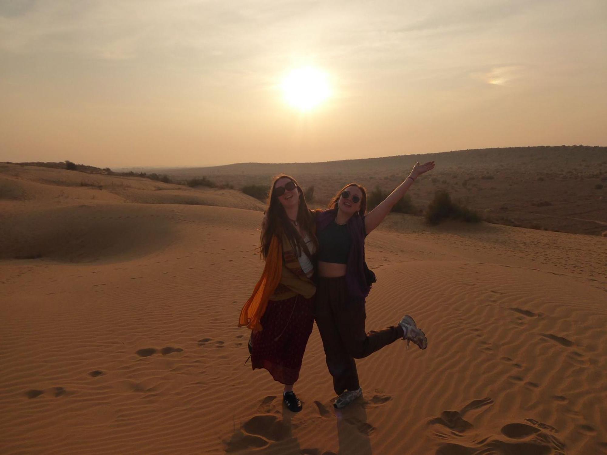 Hostel Desert Home Stay Джайсалмер Екстериор снимка